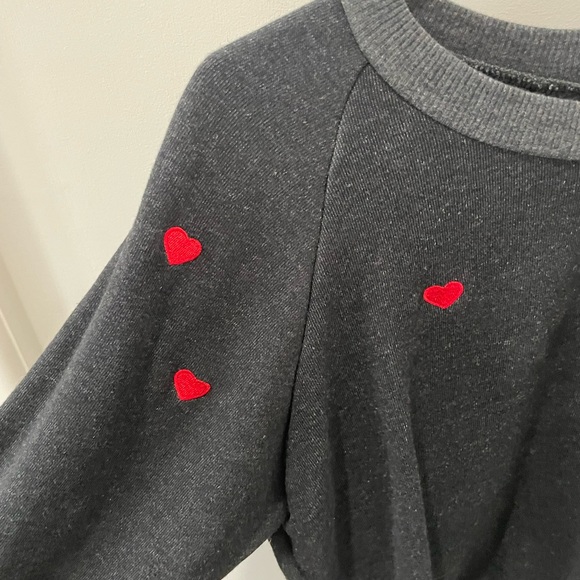 Wild fox grey heart sweater - Picture 3 of 4
